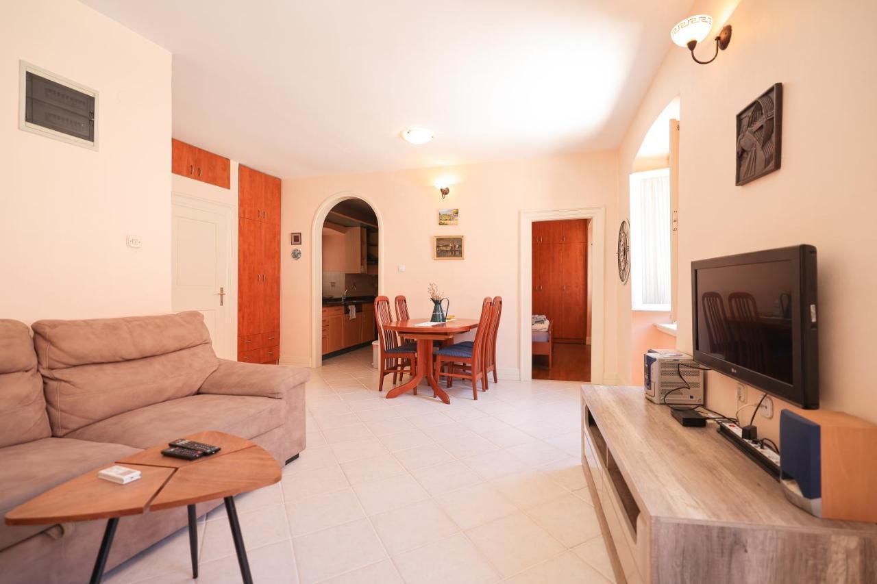 Two Bedroom Apartment In City Center Igor Zadar Ngoại thất bức ảnh