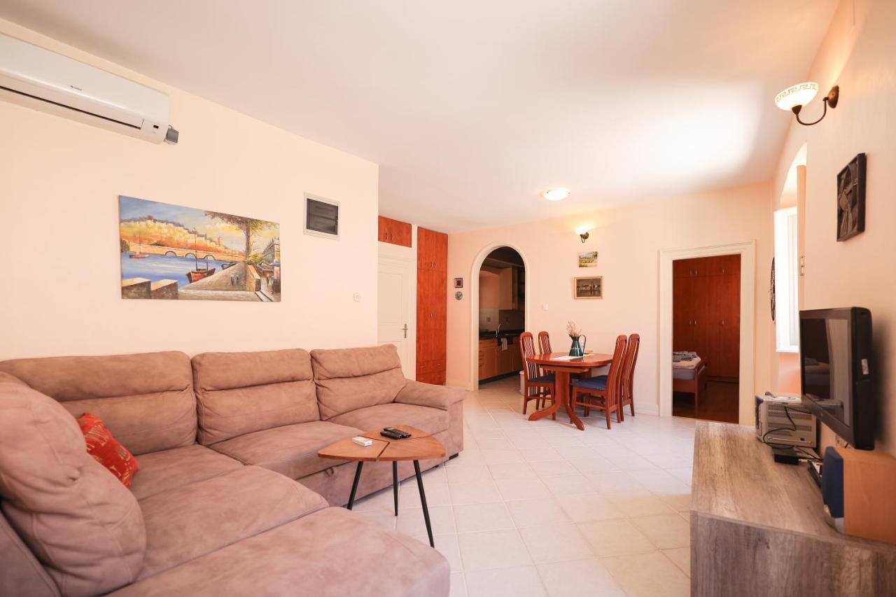 Two Bedroom Apartment In City Center Igor Zadar Ngoại thất bức ảnh